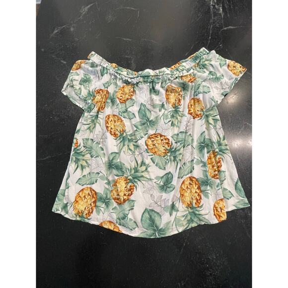 Skies are Blue off the shoulder leaf and flower top SM - Picture 1 of 8